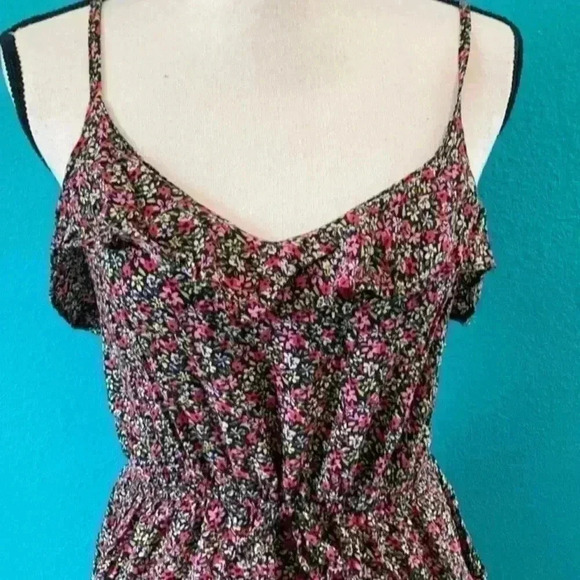 Divided by H&M floral pink mini dress in size 8 - Picture 2 of 4